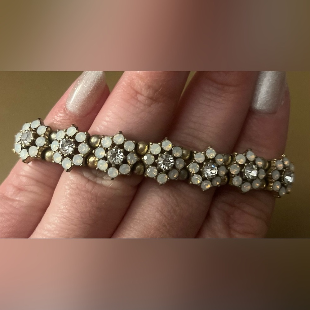 Rosie Daze Stretchy Floral Crystal Bracelet - Picture 2 of 3